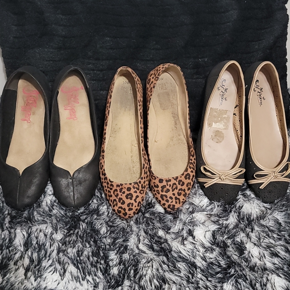 3 pairs 10 wide womans flats